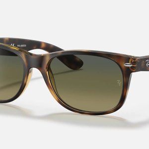 Ray-Ban POLARIZED New Wayfarer RB 2132  EUC